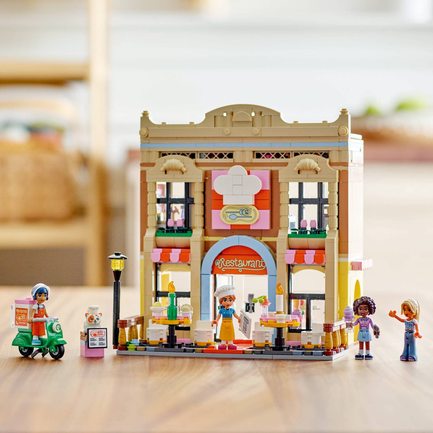 Lego 42655 Restoran i kulinarska škola