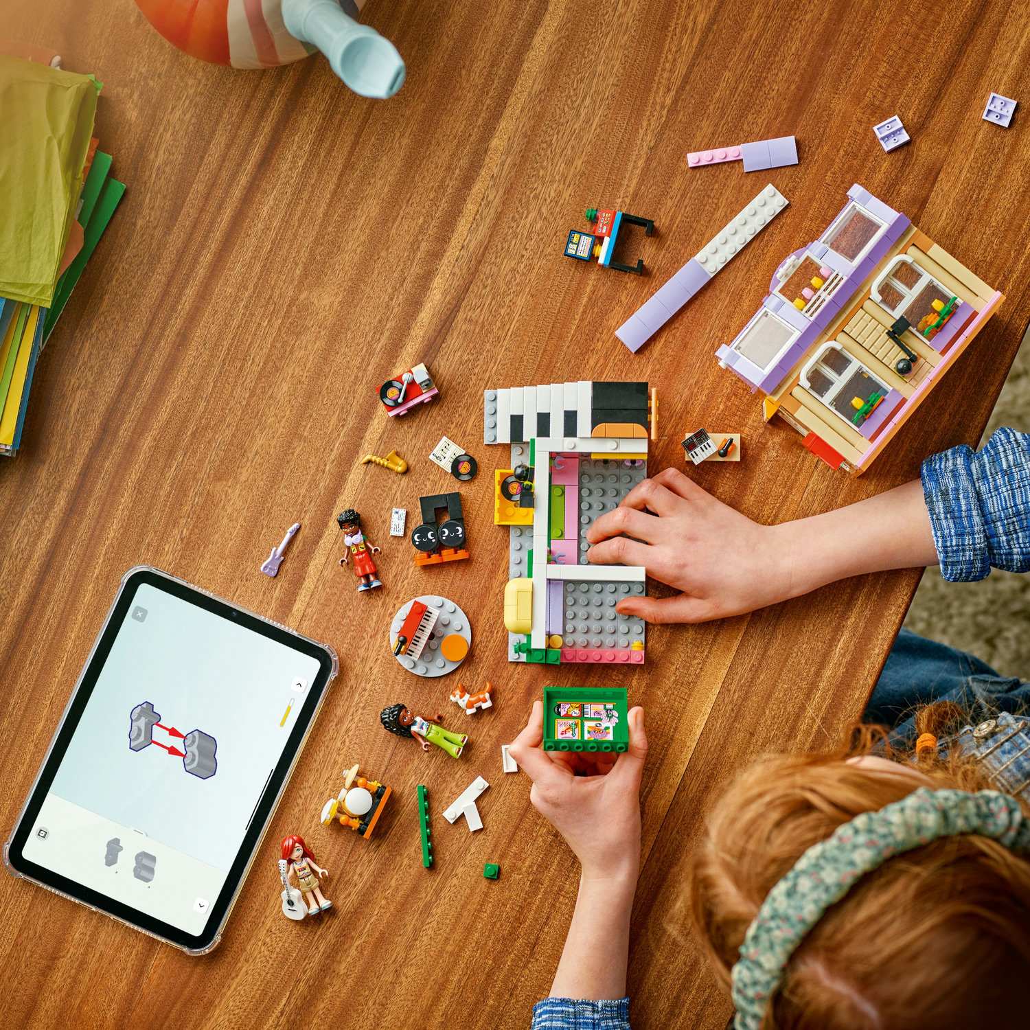 Lego 42653 Muzička Trgovina I Apartman