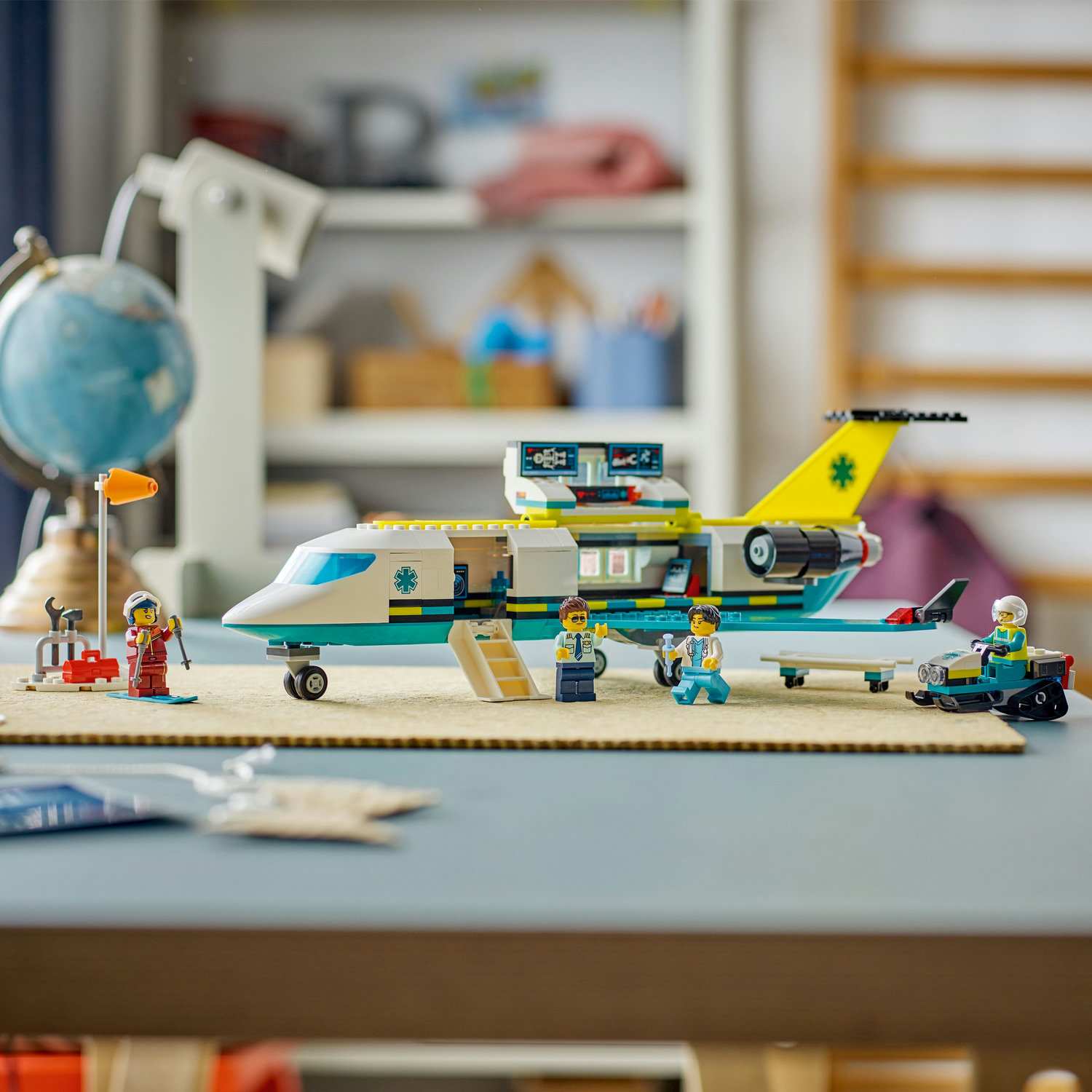 Lego 60465 Sanitetski Avion Za Hitnu Pomoć