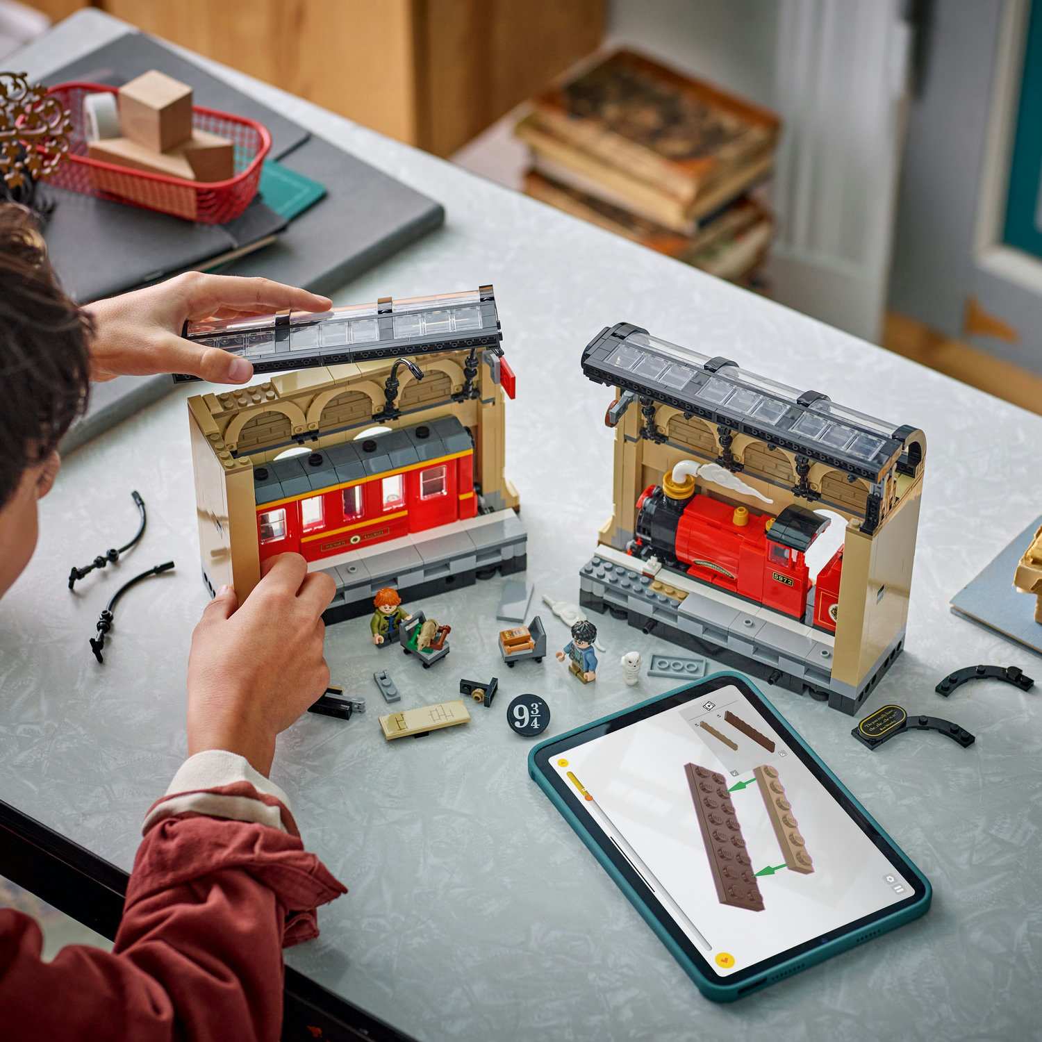Lego 76450 Knjižni Kutak: Hogwarts Express