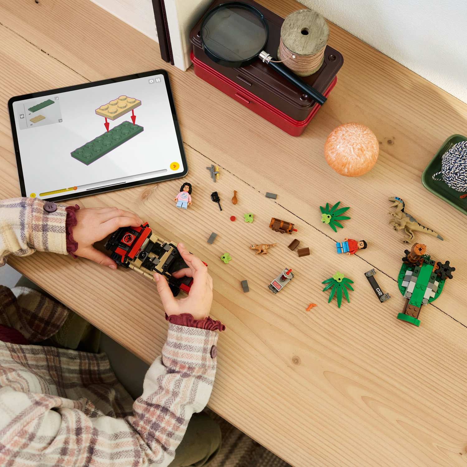 Lego 76972 Bjekstvo Raptora Terencem