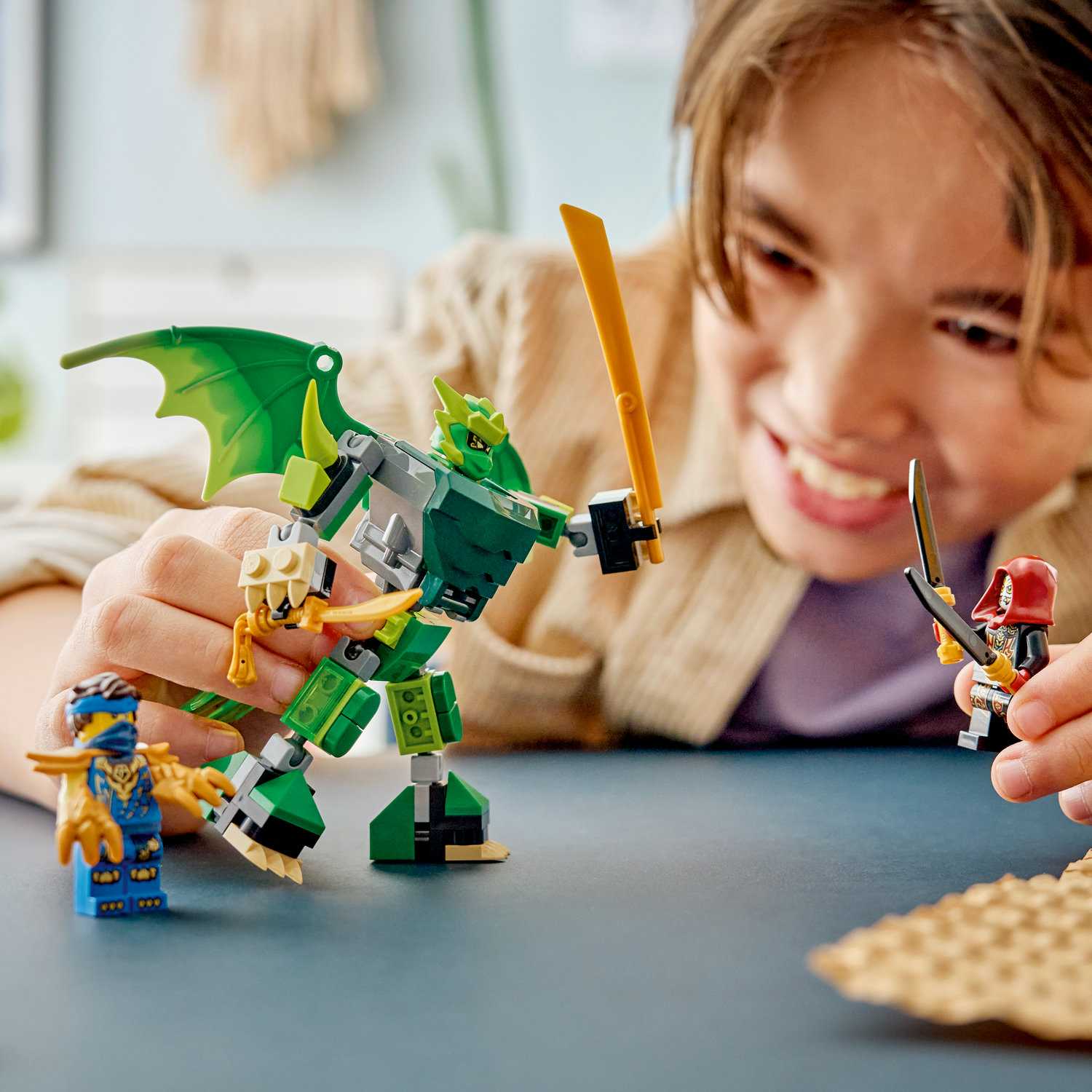 Lego 71862 Lloydov set za borbu zmajevih robota