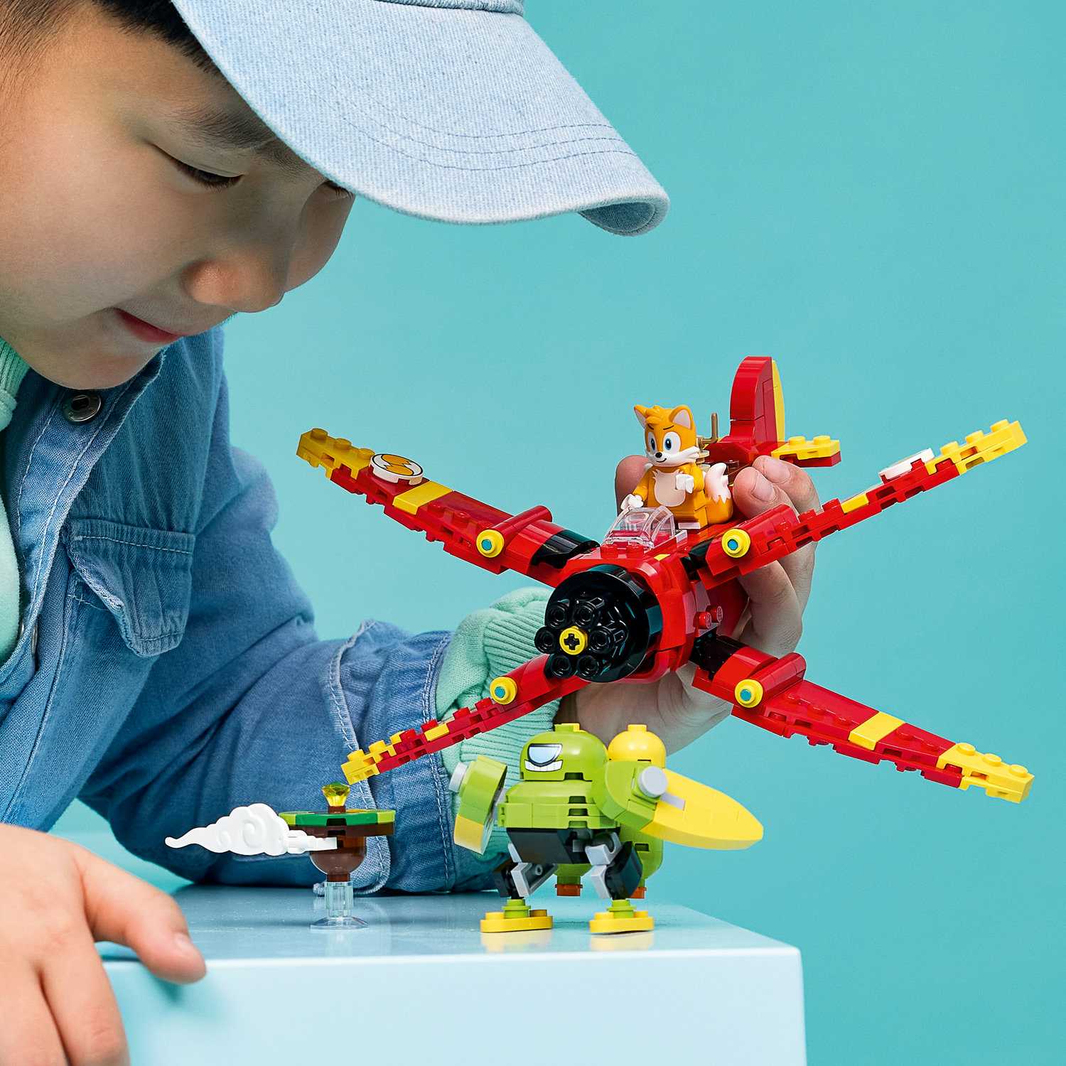 Lego 77119 Tailsov Tornado-1
