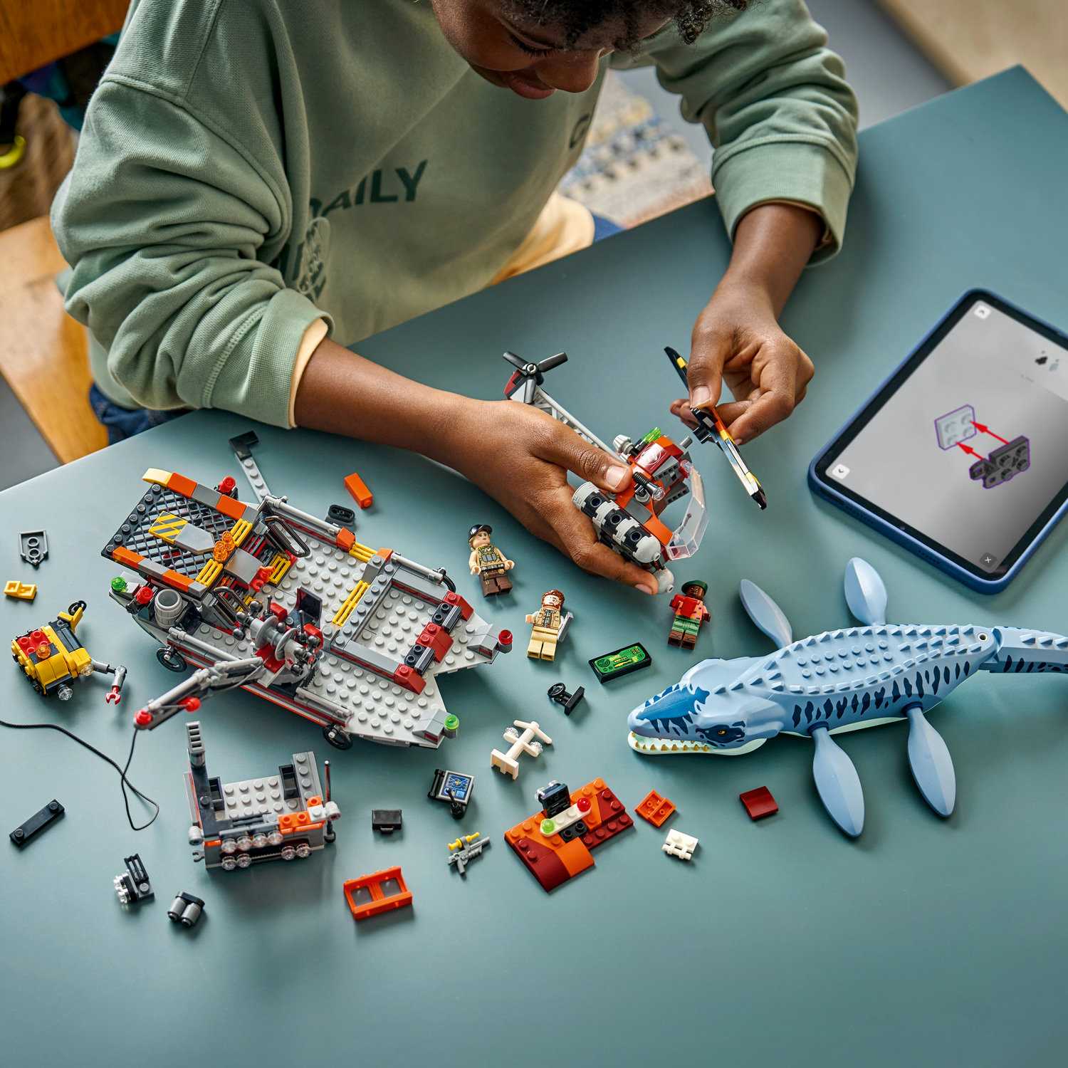 Lego 77983 Napad dinosaur broda na Mosasaurusu